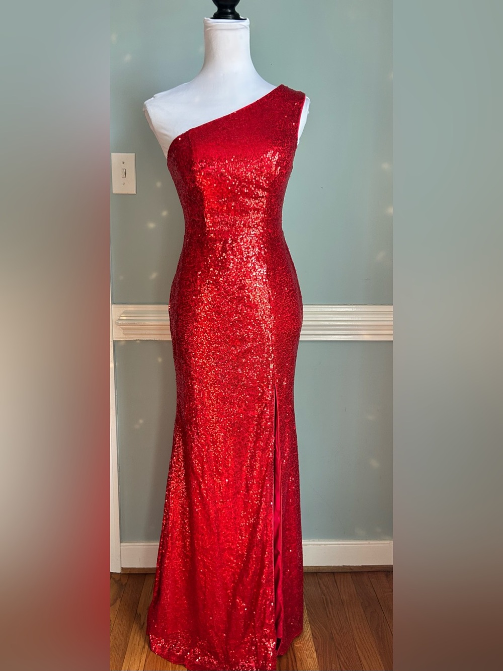 Red Sequin asymmetrical One-Shoulder Gown size 4